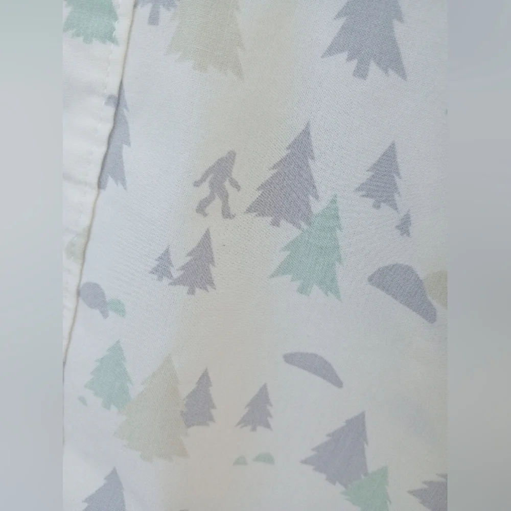 The North Face Medium Button Down Bigfoot
